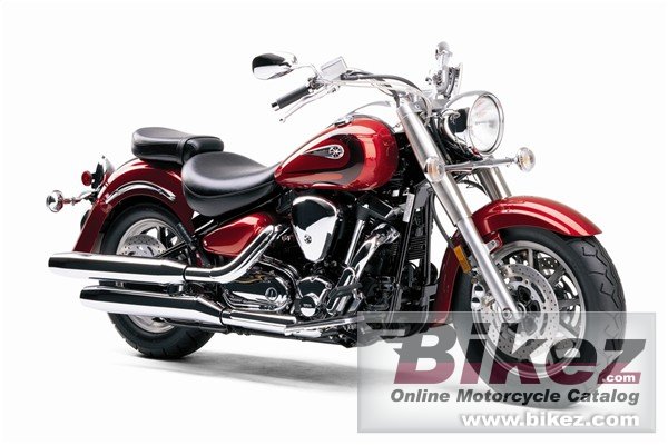 Big Yamaha road star picture and wallpaper from Bikez.com
